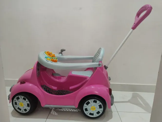 Carrinho passeio Fusca Calesita Rosa NOVO