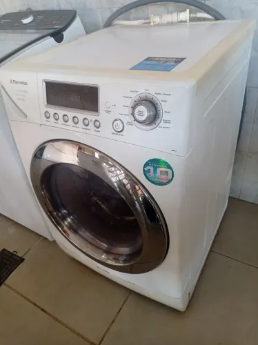 Máquina de Lavar | Eletrolux | 10,5 Kg | Lava e Seca