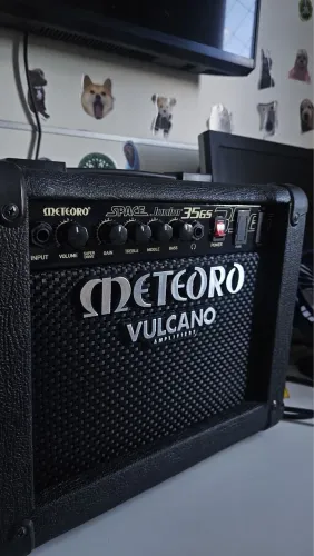 Amplificador Meteoro Space Junior 35gs