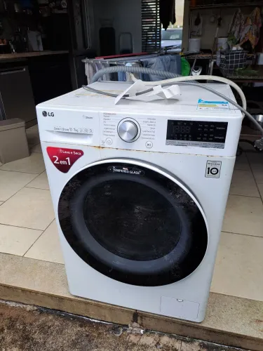 Vendo Lava e Seca LG