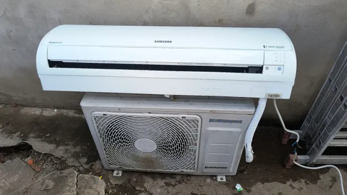 Ar condicionado Split Samsung Inverter 18.000 BTUs Quente/Frio 220v