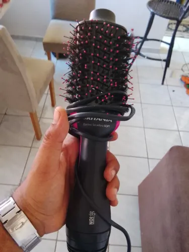 Vendo escova giratória seminova 50 reais 