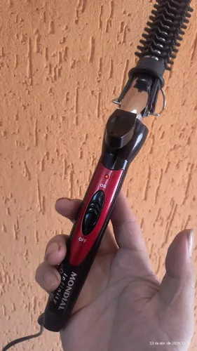 Escova Mondial modeladora infinity Chrome EM 06 bivolt