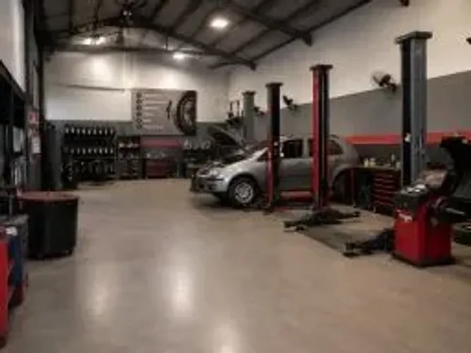 VENDO OFICINA MECÂNICA COMPLETA - PRONTA PARA OPERAR
