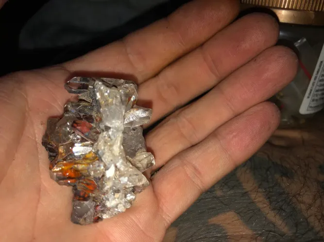 Pedra de Quartzo com cristais 