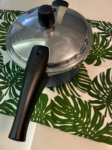 Panela de pressão Tramontina Vancouver 4,5 Litros