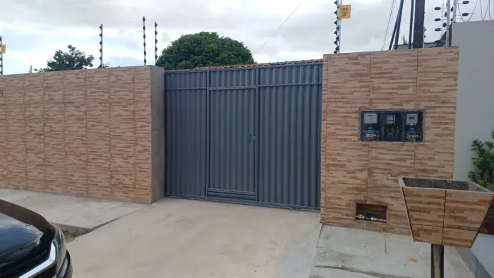 Casa próximo à UFRR e Shopping Pátio.