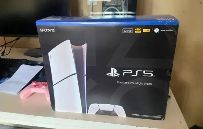 Playstation 5 slim digital - com caixa