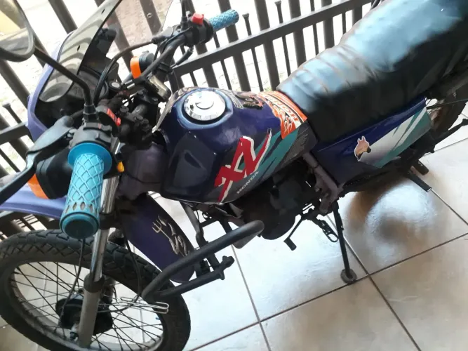 Vende troca Xls 125 aceita bovino 