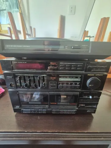 Som Philco Hitachi AS-700 com Toca-Discos
