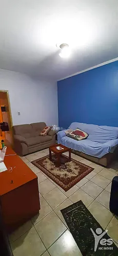 02 casas no mesmo lote, de 268m², 02 dormitórios e 04 vagas de garagem no total Vila Amér