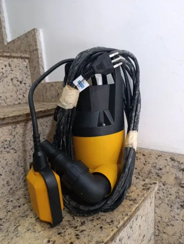 Bomba Submersa XKS - 350 110 V Ferrari 