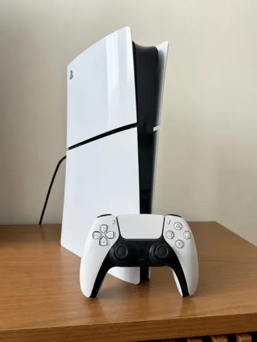 PlayStation 5 Slim 1 Tera (Muito Novo)