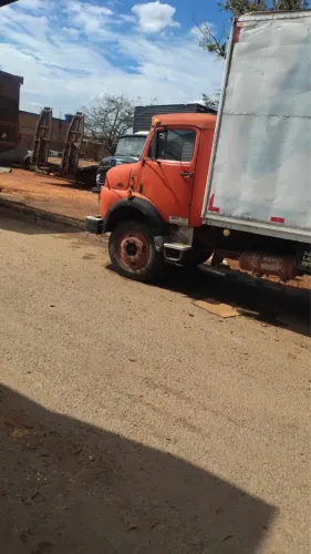 Caminhão 1113