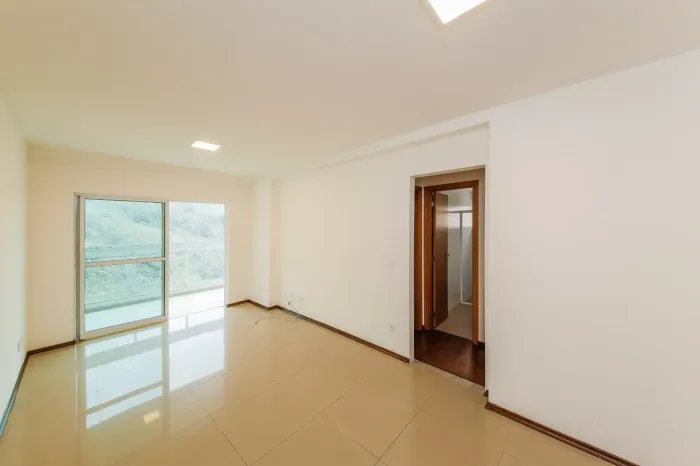 Apartamento com vista e lazer de condomínio clube para locação
