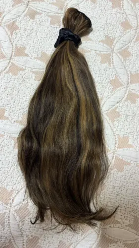 Mega hair 60 cm 203 g brasileiro já confeccionado na tela extremamente cheio.