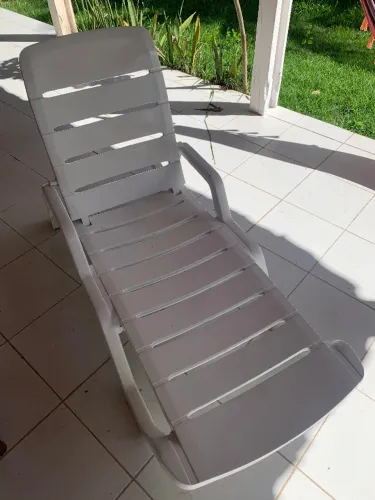 Espreguiçadeira com Rodas Leblon Branco 28x71x194CM TRAMONTINA