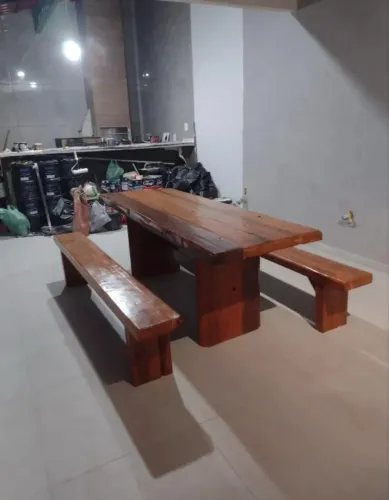 Mesa rústica 