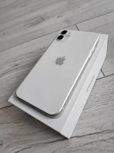 Iphone 11 64gb seminovo / caixa e nota fiscal