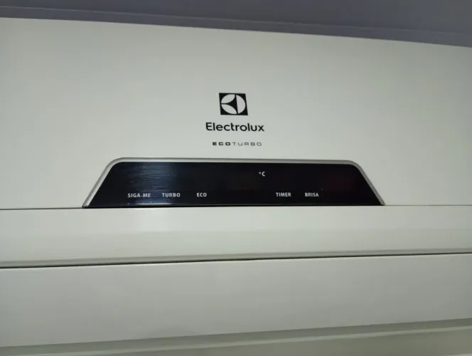 Ar-Condicionado Split 9000 BTUs Electrolux Eco Turbo - Excelente Estado( só frio)