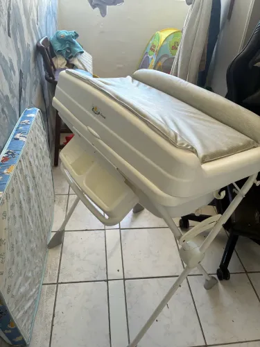 Banheira burigoto com suporte e trocador