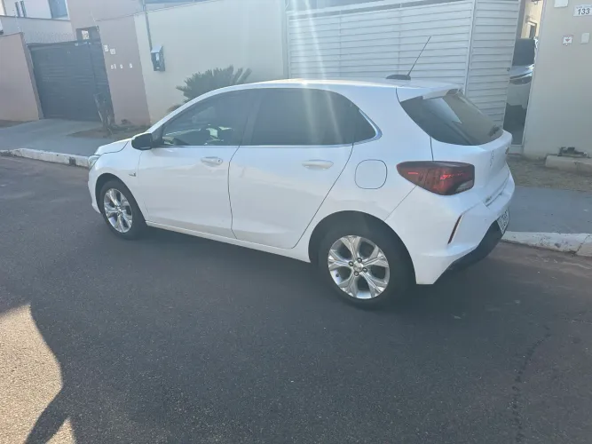 Chevrolet Onix Hatch Premier 1.0 12V TB Flex Aut. 4P 2020