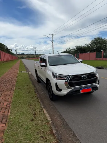 Toyota Hilux CD SRX 4X4 2.8 TDI 16V Diesel Aut. 2022