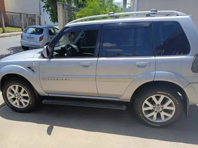 Mitsubishi Pajero TR4 2.0/ 2.0 Flex 16V 4X4 Aut. 2010
