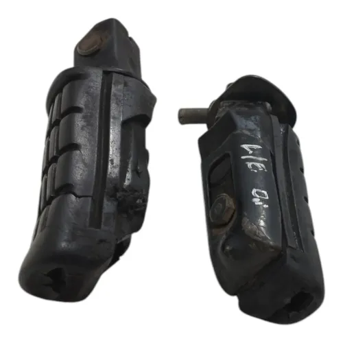 Par Pedaleira Traseira Twister 250 2003 2004 2005 2006 2006