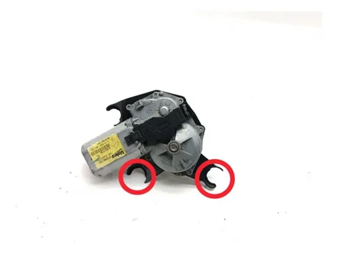 Motor Limpador Traseiro Fiat Punto 2015 (detalhe)