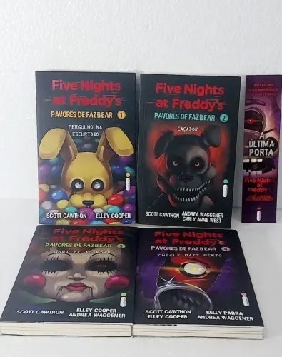 Box de livros "Five Nights at Freddy's: Pavores de Fazbear", volumes 1 a 4
