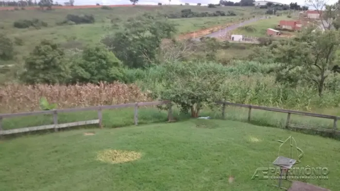 ÁREA,0 Dormitorio(s) bairro Cajuru do Sul