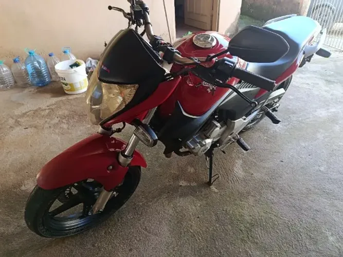 Honda. Cb 300