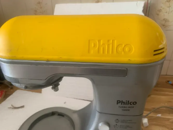 batedeira planetária Philco Turbo Inox PBP800AM