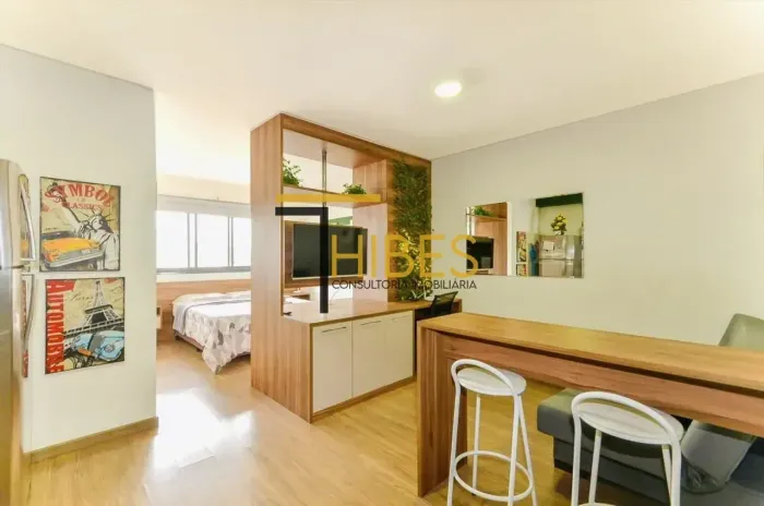 Apartamento água verde, andar alto, mobiliado, ensolarado, 1 dormitório, 33 m² privativos,