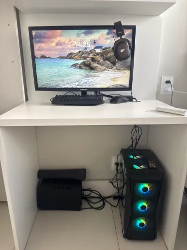PC GAMER RTX 3050, inclui monitor, mause, teclado em ótimos estados