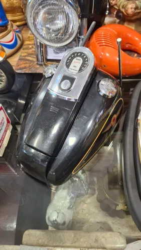 telefone sem fio retrô com formato de tanque de combustível da Harley-Davidson,