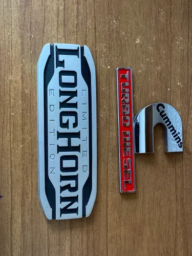 Emblema tampa traseira Dodge Ram 3500 Long Horn