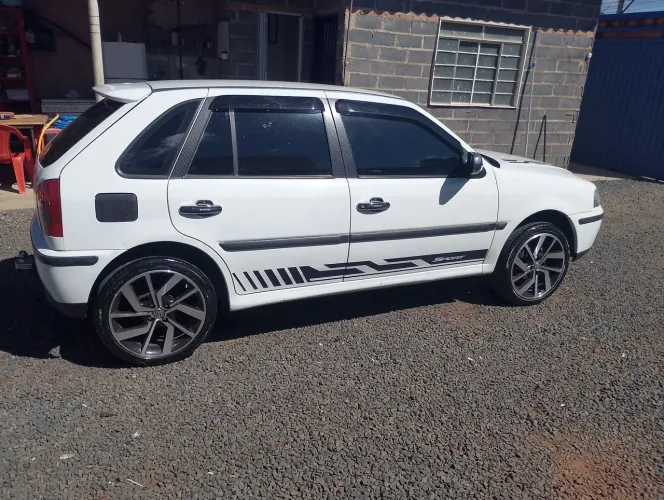 Volkswagen Gol Geração III Ouro 1.0 MI 16V Gasolina Mec. 2P 2000