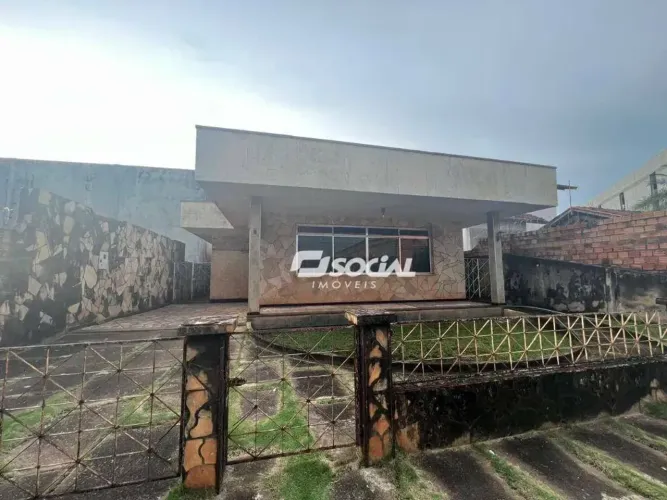 Casa à venda, 303 m² por R$ 1.100.000,00 - Centro - Porto Velho/RO