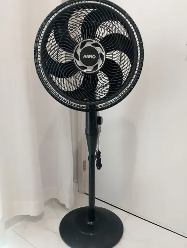Ventilador Arno Coluna