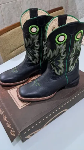 Bota texana .