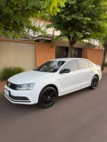 Volkswagen Jetta Comfortline 2.0 T.flex 8V 4P Tipt. 2015