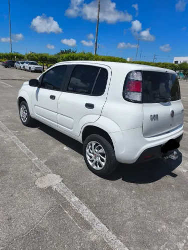 Fiat Uno Attractive 1.0 EVO Fire Flex 8V 5P 2016