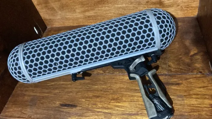 MICROFONE RODE NTG 4 + BLIMP