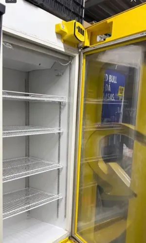 Cervejeira 580 litros 10 caixas!!! Gelando muito