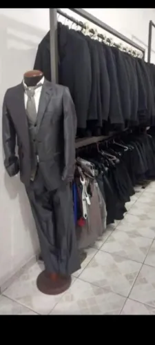 Vendo ternos e smokings seminovos - LEIA O ANUNCIO! 