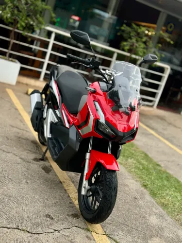 VENDO HONDA ADV 150cv 2021 VERMELHA TODA ORIGINAL SEM DETALHE