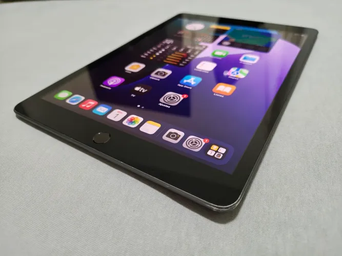 Ipad 7ª Geração 32gb Todo Original Com Marcas de Uso! Leia o Anúncio! Aceito Cartão