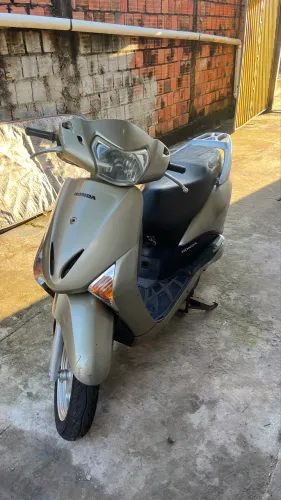 Honda lead 110 ano 2011